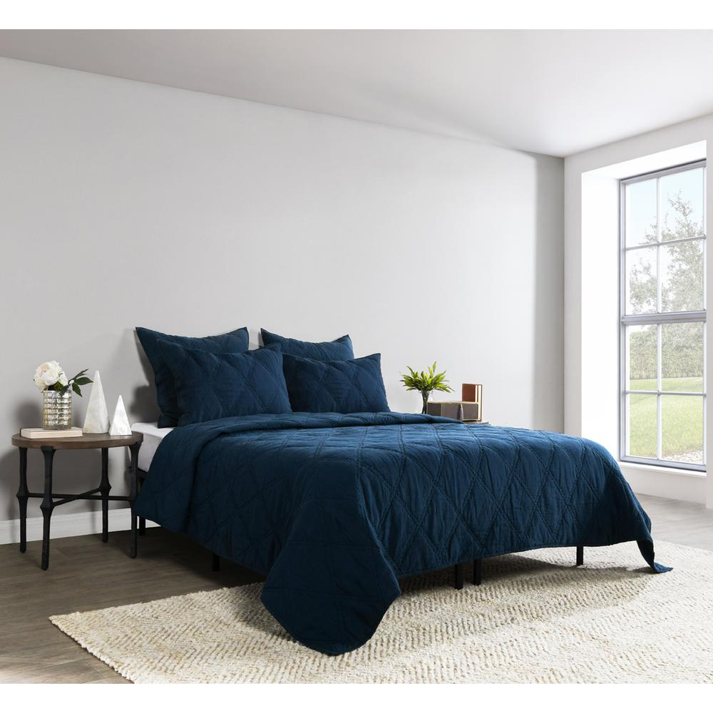 Casi 100% Belgian Flax Linen Midnight Blue Queen Quilt by Kosas Home