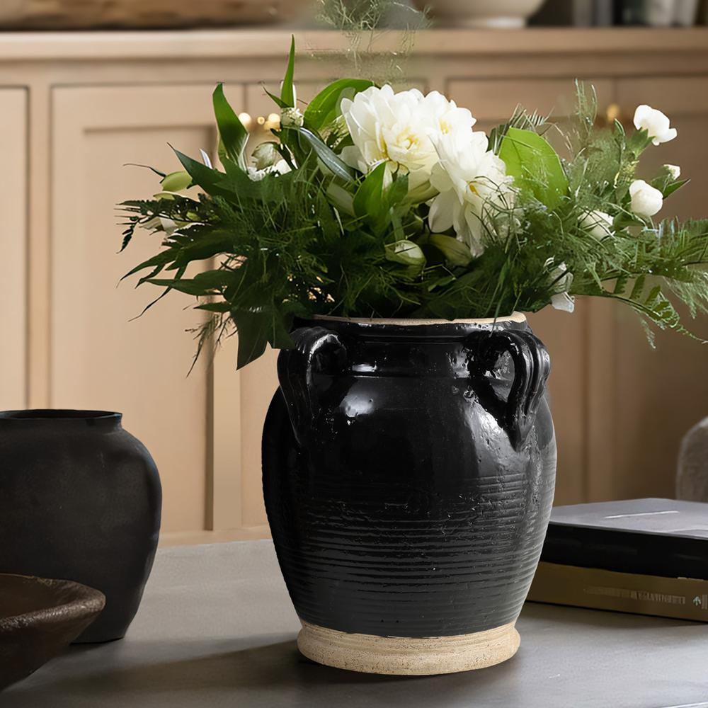 Az Black Terracotta Vase